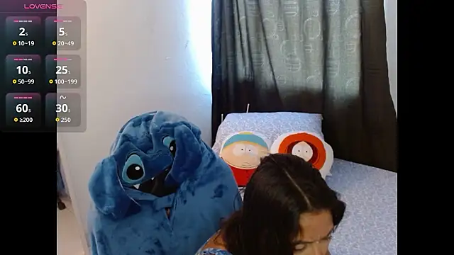Snapshot of NovahPerotti chatting on March 2026 05:53:01 PM NovahPerotti online show from March 2026 05:53:01 PM