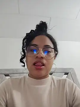 DAFNNEE HOT online show from June 2026 01:56:01 PM