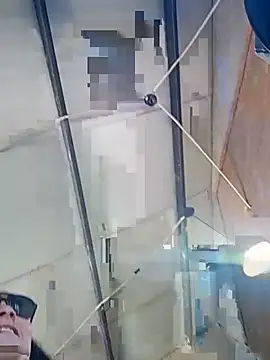 aleuboldi online show from December 2025 06:02:01 PM