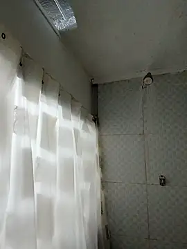 cari75 online show from February 2026 01:48:02 AM