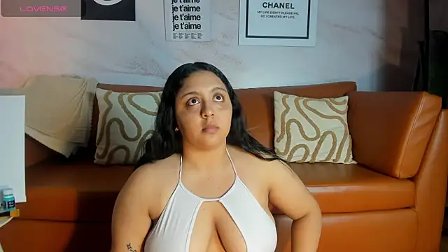 Snapshot of EVANGELIINE_21 chatting on April 2026 07:09:01 PM EVANGELIINE 21 online show from April 2026 07:09:01 PM