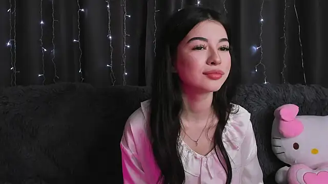 Snapshot of LisaColee chatting on June 2026 08:52:02 PM LisaColee online show from June 2026 08:52:02 PM