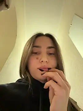 Snapshot of Lina_________ chatting on January 2026 10:08:02 AM Lina online show from January 2026 10:08:02 AM