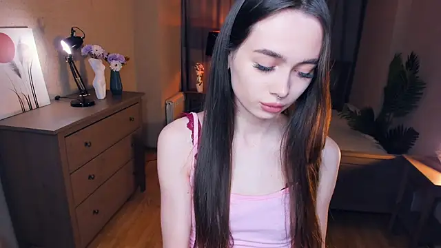 YvonneRobes online show from January 2026 07:28:02 PM