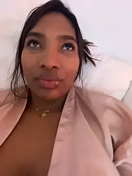 Snapshot of channelportman chatting on December 2025 05:24:02 AM channelportman online show from December 2025 05:24:02 AM