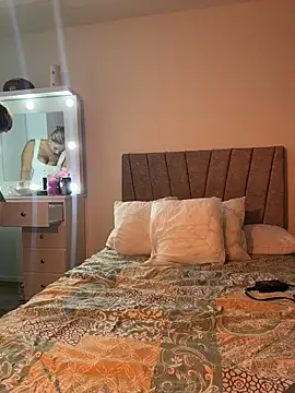 Snapshot of channelportman chatting on March 2026 12:34:02 AM channelportman online show from March 2026 12:34:02 AM