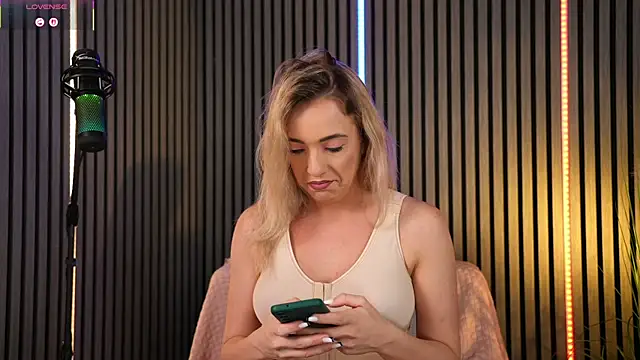 Snapshot of creampussyy chatting on February 2026 07:45:02 PM creampussyy online show from February 2026 07:45:02 PM