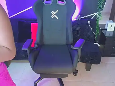 VALERIADANIELS online show from December 2025 08:46:01 PM