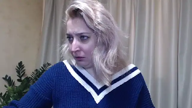 Snapshot of sweetpussy13 chatting on February 2025 07:12:02 AM sweetpussy13 online show from February 2025 07:12:02 AM