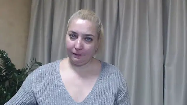 Snapshot of sweetpussy13 chatting on October 2025 07:12:02 AM sweetpussy13 online show from October 2025 07:12:02 AM