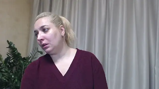 Snapshot of sweetpussy13 chatting on October 2025 07:21:02 AM sweetpussy13 online show from October 2025 07:21:02 AM