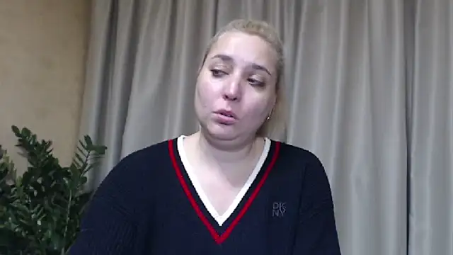 Snapshot of sweetpussy13 chatting on November 2025 08:58:02 AM sweetpussy13 online show from November 2025 08:58:02 AM