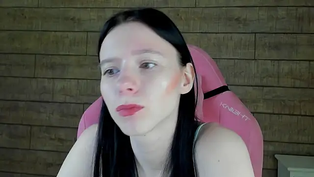 ArinaKubrick online show from April 2026 04:27:01 PM