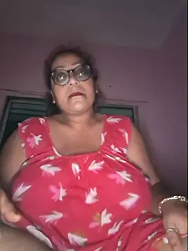 MISTI KOLK online show from July 2026 05:59:01 PM