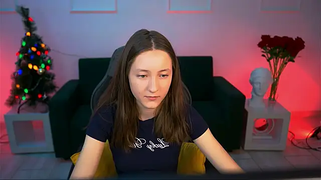 LuluPatterson online show from December 2025 01:37:02 PM