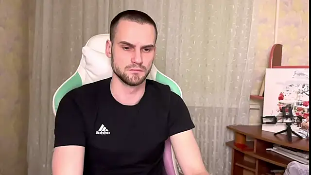 Snapshot of Iveeran chatting on December 2025 06:56:01 PM Iveeran online show from December 2025 06:56:01 PM