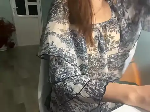 Chichi 86 online show from May 2026 03:19:01 PM