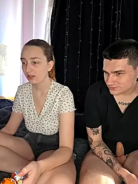 Snapshot of FoxyToxy chatting on December 2025 02:38:01 AM FoxyToxy online show from December 2025 02:38:01 AM