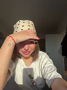 SilkyMira online show from January 2026 10:42:01 AM