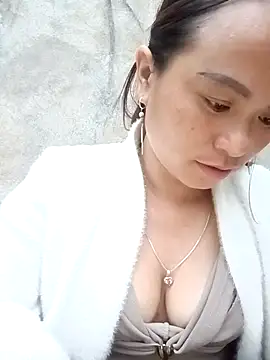 ngaytho004 online show from May 2026 11:26:02 AM