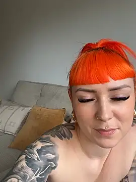 ScarletVixenLive online show from April 2026 11:59:01 AM