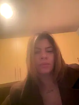 Snapshot of TianaMort chatting on December 2025 09:25:01 AM TianaMort online show from December 2025 09:25:01 AM