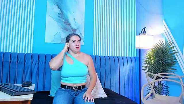 Snapshot of dahianeconnor chatting on March 2026 11:48:02 AM dahianeconnor online show from March 2026 11:48:02 AM