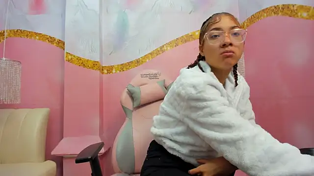 Jadde Greyy  online show from April 2026 11:57:01 AM