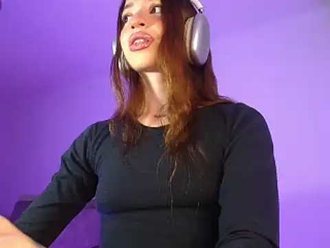 alina lee online show from January 2026 02:49:01 AM