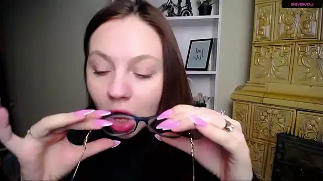 LiliaErmi online show from January 2026 05:53:02 AM