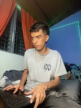 Juan Gomezz26 online show from April 2026 12:16:02 AM