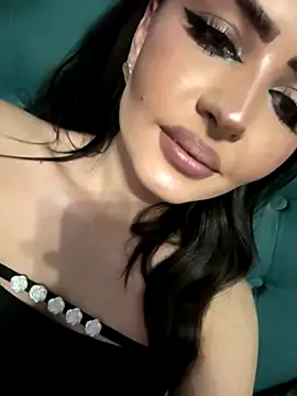 Snapshot of GoldFlow8888 chatting on December 2025 05:52:02 PM GoldFlow8888 online show from December 2025 05:52:02 PM