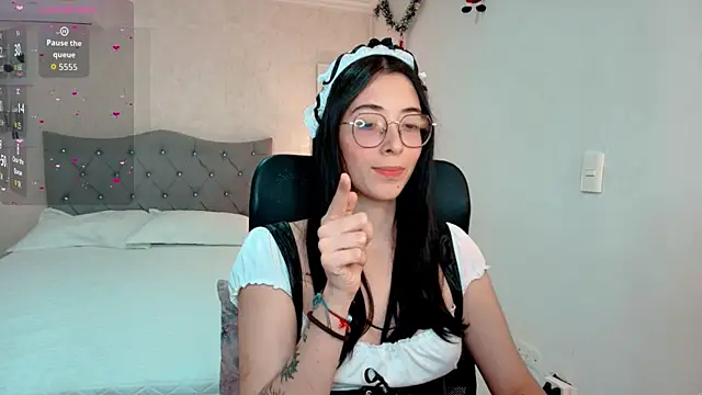 emmalove doll online show from January 2026 01:35:02 PM