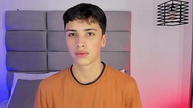 JoshClaarktt online show from July 2026 04:08:02 AM