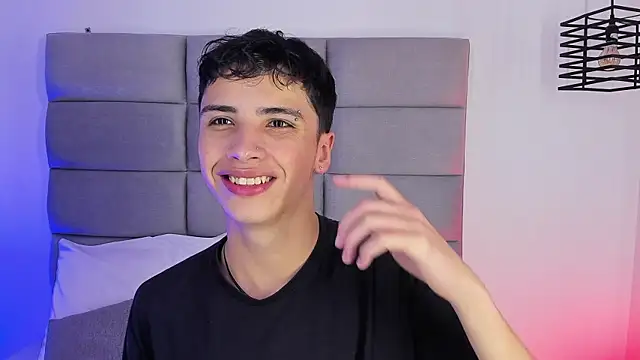 JoshClaarktt online show from July 2026 04:18:01 AM