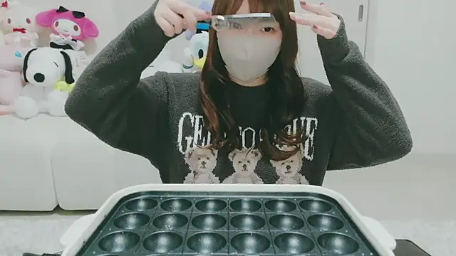 yuyuchan   online show from February 2026 10:14:02 AM