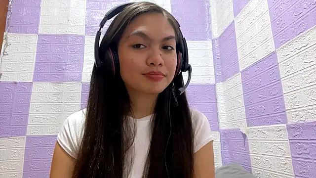 SylviaWalp online show from December 2025 03:11:02 AM