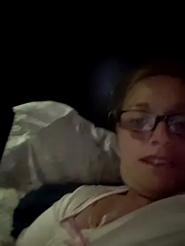 gailbee12 online show from August 2026 04:15:02 AM