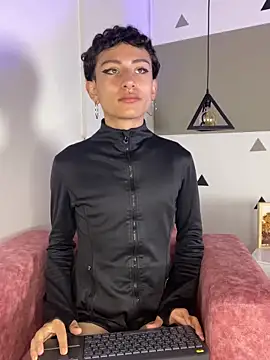 JiangShy666 online show from December 2025 01:05:02 PM