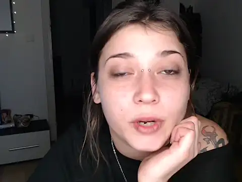 AlienforTwenty online show from December 2025 12:06:01 AM