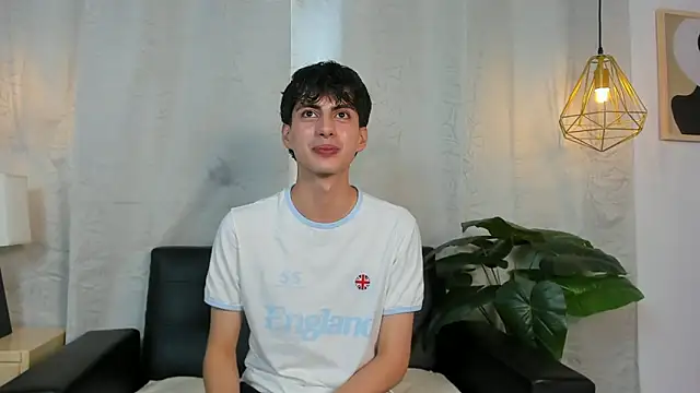 Snapshot of Martin_Williams chatting on March 2026 08:59:01 PM Martin Williams online show from March 2026 08:59:01 PM