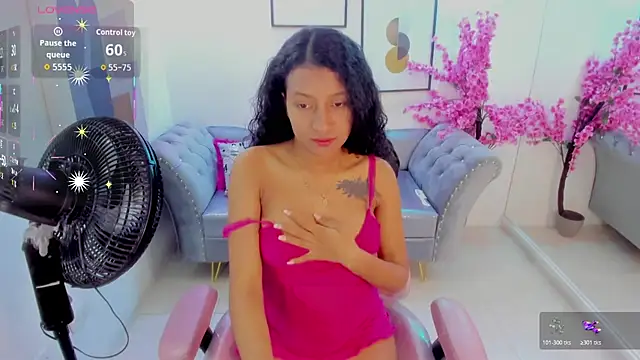Snapshot of Nina_willyams chatting on February 2026 03:44:02 AM Nina willyams online show from February 2026 03:44:02 AM