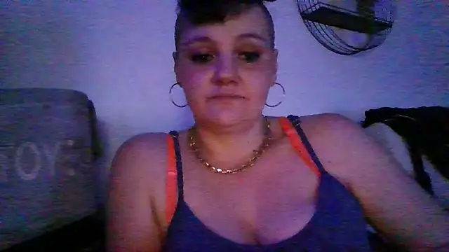 Snapshot of intense888 chatting on December 2025 06:48:02 PM intense888 online show from December 2025 06:48:02 PM