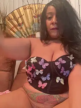 Snapshot of BettyCock chatting on June 2026 03:18:02 AM BettyCock online show from June 2026 03:18:02 AM