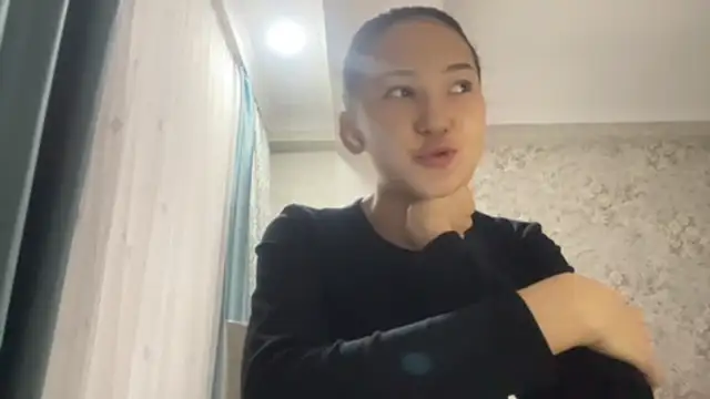 Snapshot of AyaWink chatting on December 2025 03:33:01 AM AyaWink online show from December 2025 03:33:01 AM