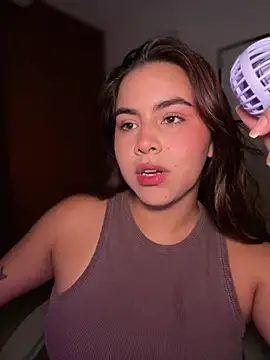 Snapshot of Zarahs_Blare1 chatting on July 2026 01:59:02 AM Zarahs Blare1 online show from July 2026 01:59:02 AM