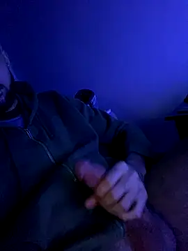 Snapshot of Moh16dz chatting on December 2025 10:59:02 PM Moh16dz online show from December 2025 10:59:02 PM