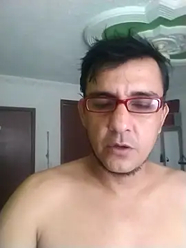 SHARLOT2427 online show from January 2026 09:51:02 PM