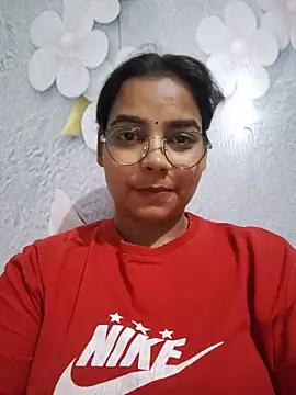Snapshot of Himani_0122 chatting on June 2026 04:39:02 AM Himani 0122 online show from June 2026 04:39:02 AM