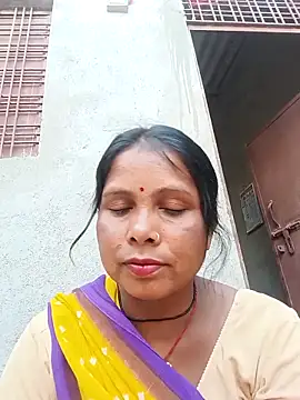 Snapshot of Shreya_pandit chatting on April 2026 12:39:01 PM Shreya pandit online show from April 2026 12:39:01 PM